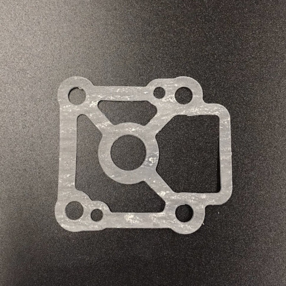 Прокладка под пластину помпы охлаждения Tohatsu 6-9.8, MFS8 (Tohatsu)